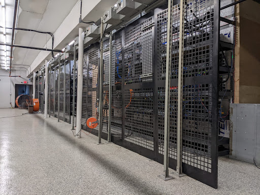 AceHost Data Center - Visual