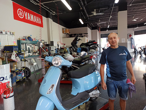 Hermanos Llopis SL Yamaha Cullera - Thumbnail