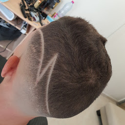 Photo n°5 de Sahnoune karoui coiffure à Cagnes-sur-Mer (Salon de coiffure)