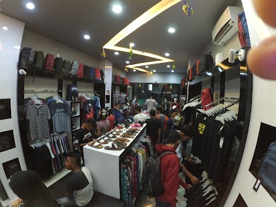 Photos of Honest Distro