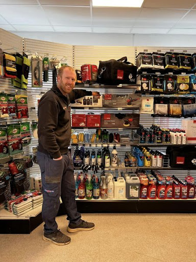 Mjøsbil Dokka - verksted, dekk og deler (BilXtra)