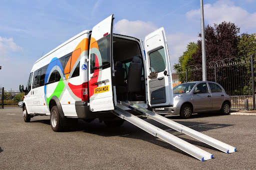Schoolminibusleasing.uk.com - Thumbnail