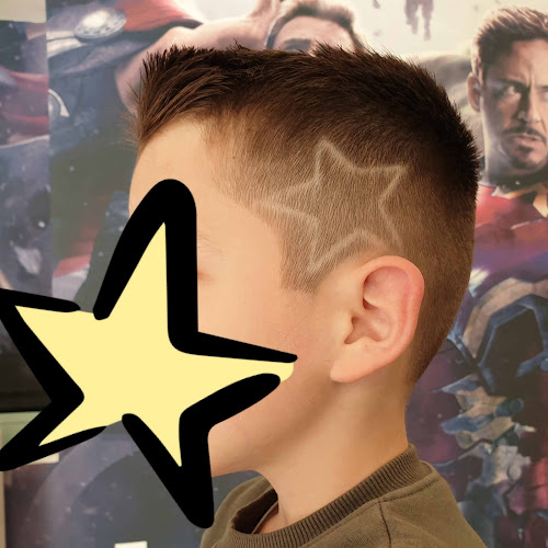 Opinii despre Boys Only Barbershop Παιδικό κουρείο / Παιδικό κομμωτήριο για αγόρια în Πετρούπολη - Κουρείο