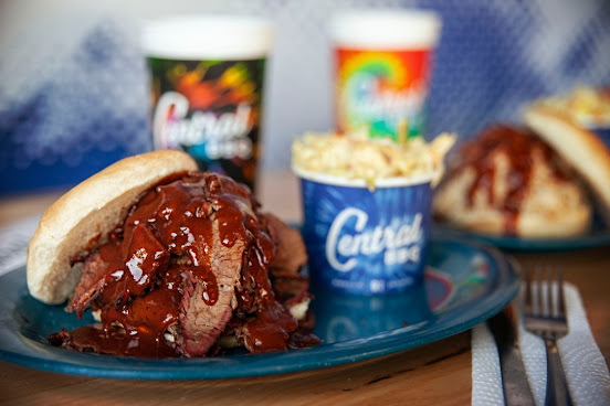 Central BBQ Poplar by null