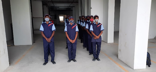 Af1qipnog0kh2ranzwzaegv4js7buocpssm8cnqhmtw3=s629 K No