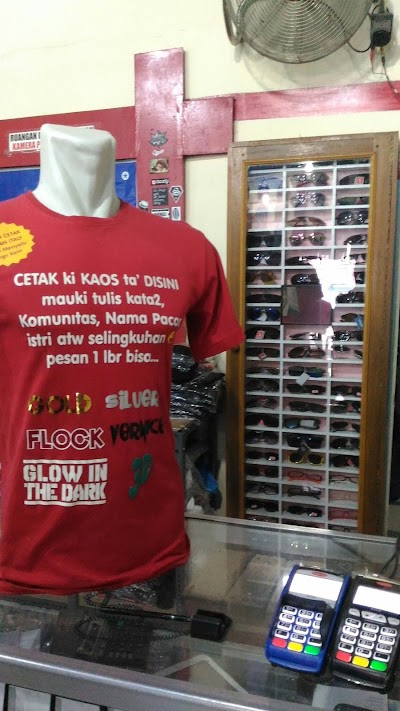 Photos of Fashionable Outlet