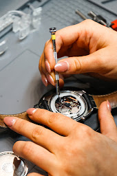 Photo n°17 de Bijouterie Romagné à L'Aigle (Service de réparation de montres)