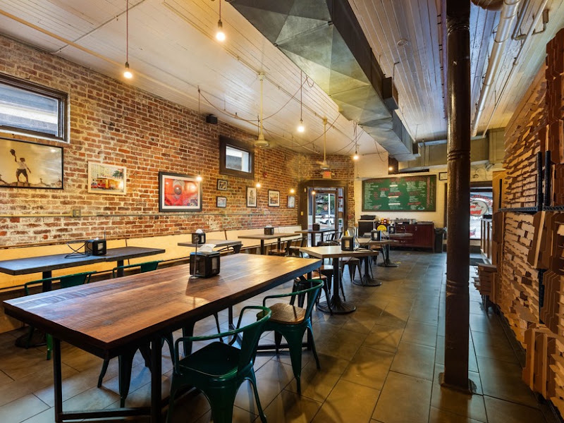 Magazine Pizza — photo