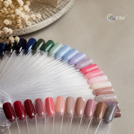Creating a year-round nail color collection is easy when you choose the right shades and quality… post image