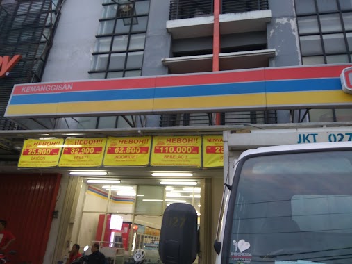 Indomaret Kemanggisan. TADT, Author: Tri Juniarto