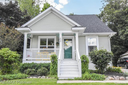 MI Roots Real Estate Group - Thumbnail