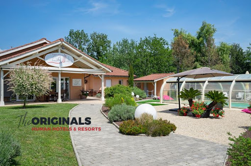 Photo de Camping et Base de loisirs La Plaine Tonique à Malafretaz (01340)