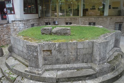 Photos of Pula