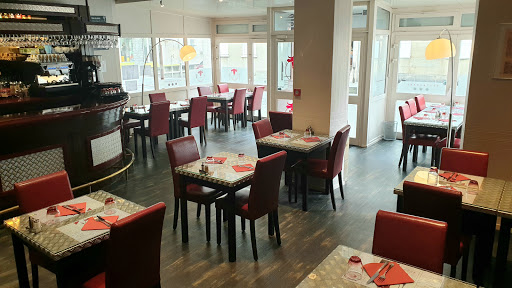 Photo 3 - Burger & Co