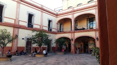 Photos of Faculty of Philosophy. Campus Historic Center.