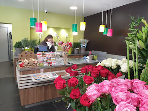 Photo n°18 de Carrément Fleurs - Fleuriste Vernouillet Dreux 28 - Livraison de fleurs à à Vernouillet (Fleuriste)