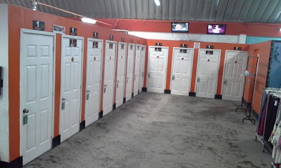 Photos of Megapaca Xela
