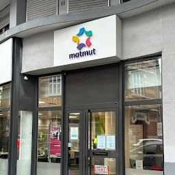 Photo n°11 de Matmut Assurances à Paris (Compagnie d'assurance moto)