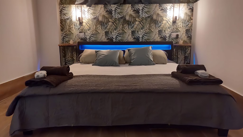 Foto de Aparthotel, Esteban Terradas 3, Madrid (not rooms, but two full apartments) en Madrid