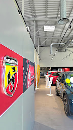 Photo n°4 de Abarth Rebiere By Groupe DELUC à Trélissac (Concessionnaire Abarth)