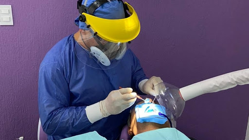 Consultorio Dental. Rehabilitación Oral. - Thumbnail