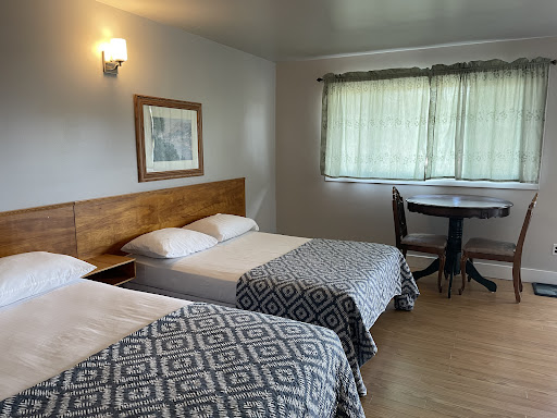 Pineview Motel - Thumbnail