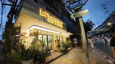 Bi'halalika​ Roti​ &​ Bistro - Halal Restaurant 2