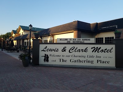 Lewis & Clark Motel