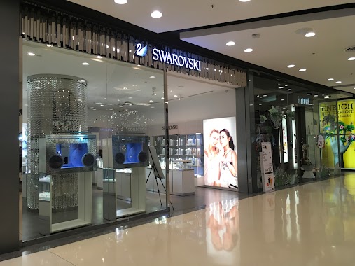 Swarovski Boutique, Author: Joe the Kop