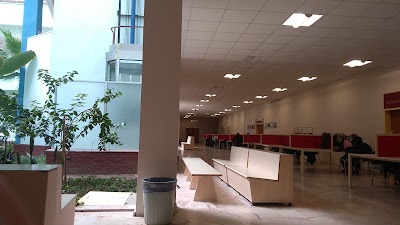 Kütahya Dumlupınar Üniversitesi Şehit Astsubay Ömer Halisdemir Kütüphanesi