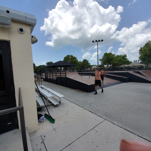 Fleischmann Edge Skate Park (separate skate & bike days - call for details) Gallery - United States
