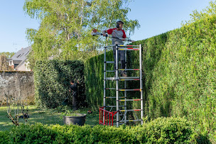 Photo n°19 de L'Ecureuil à Saint-Benoît-sur-Loire (Service d'entretien de pelouse)