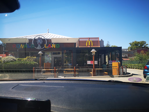 Photo 2 - Burger King
