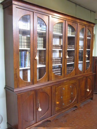 Debbia Antichita' srl - Mobili antichi, antichità, negozio di antiquariato, arredamento antico - Thumbnail