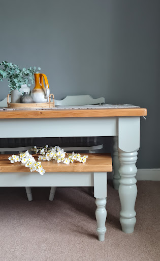 UPCYCLED BY M - Furniture Painting