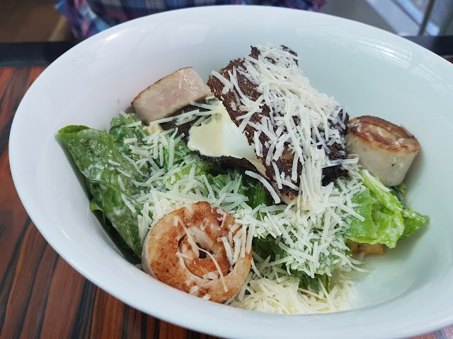 Sixty Baŕ Restaurant