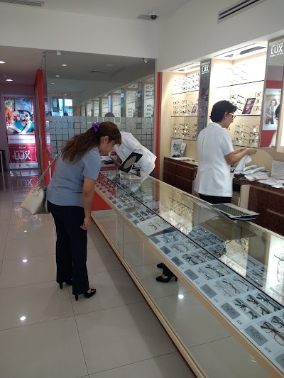 Photos of Lux &Oacute;pticas Plaza Galer&iacute;as San Juan Del R&iacute;o