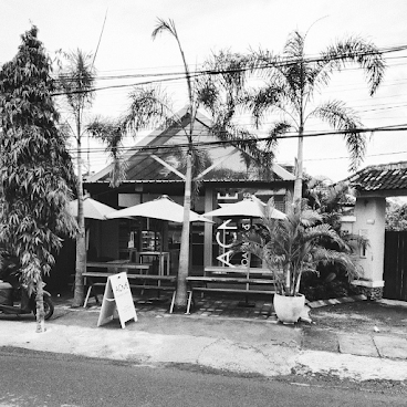 ACME Pererenan by null