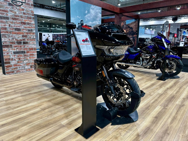 Opinie o Harley-Davidson Twin Peaks w Warszawa - Sklep motocyklowy