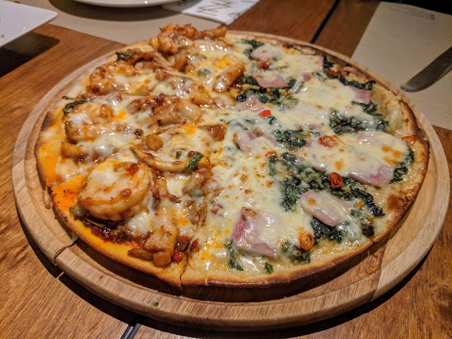 Mazzaro Boutique and Restaurant