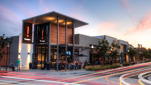 Willows Shopping Center