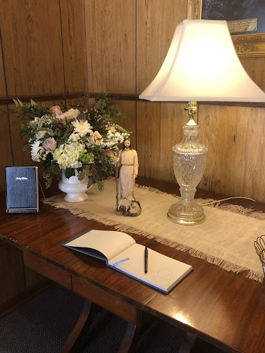 The Lily Gallery - United States