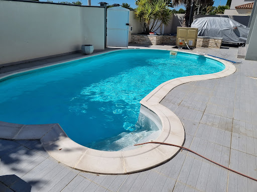 Photo de Pisciniste combourg à Epiniac (35120)