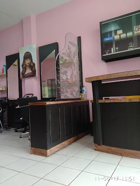 Harimanis Salon, Author: Bambang Riyanyo