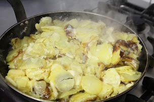 Photo n°19 de Hotel Du Lion D'or à Tauves (Restaurant)