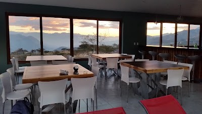 Photos of BALC&Ograve;N DE GIGANTONES