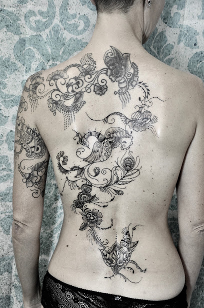 MAM'ZELLE IZA TATTOO