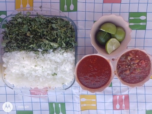 Quesadillas y menudo mari - Thumbnail