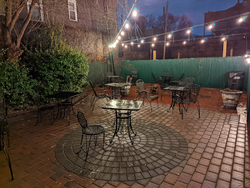 Fresh Pond Cocktail Club Logo