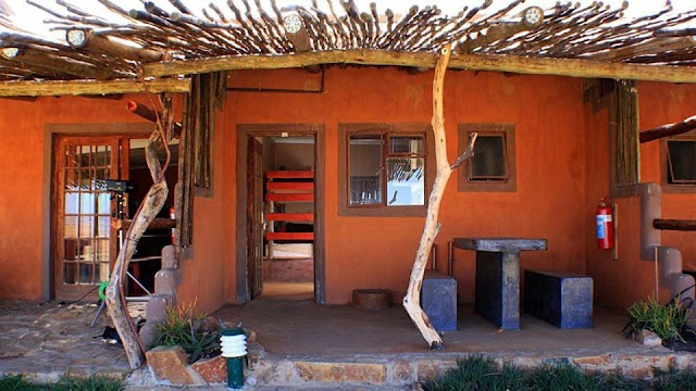 Amphitheatre Backpackers Lodge